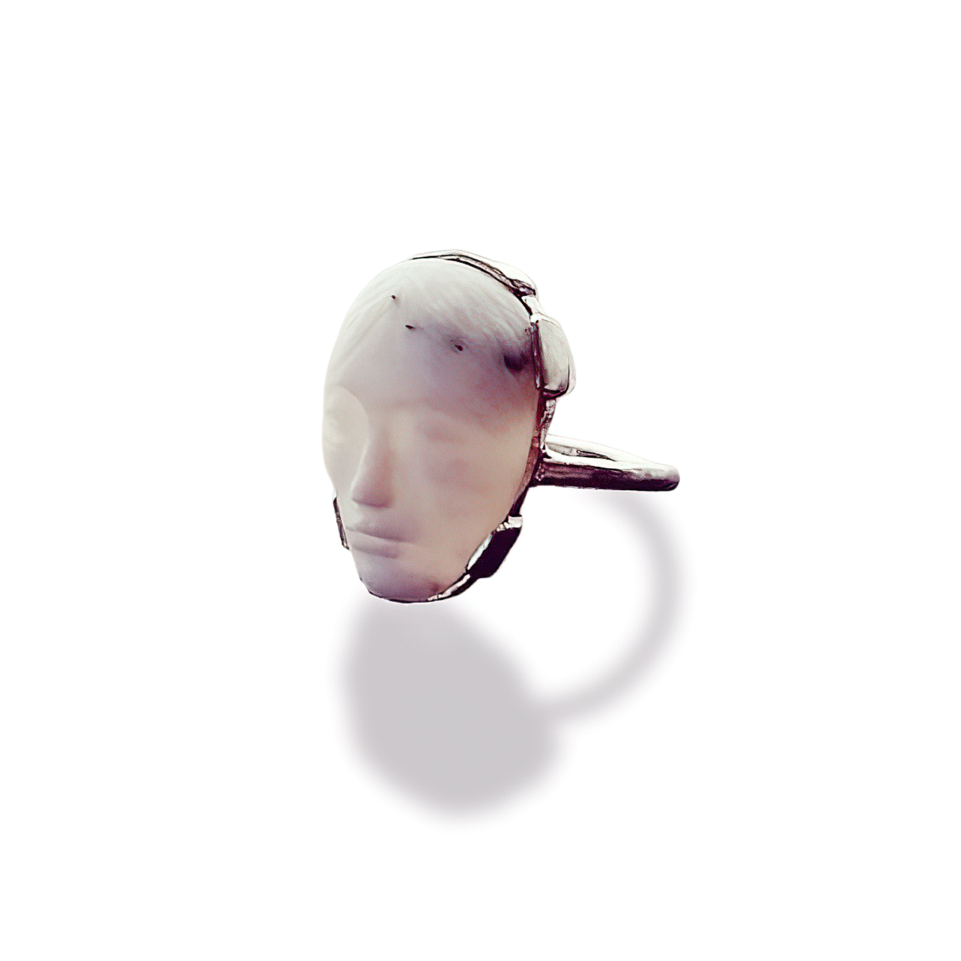 White Agate Face Intaglio Ring